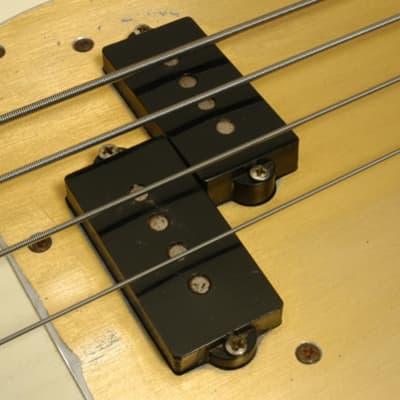 Fender Precision Bass Pickup Cover Set, Black Plastic, 0992037000 image 3