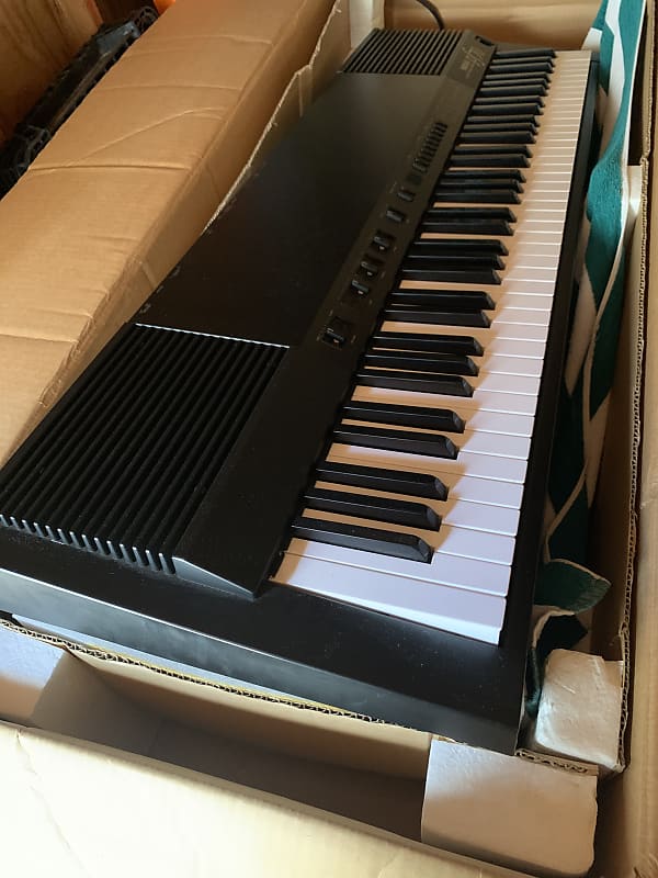 Yamaha PF70 | Reverb