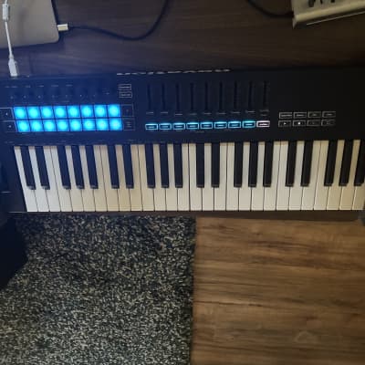 Novation Launchkey 49 MKIII MIDI Keyboard Controller 2020 - Present Black