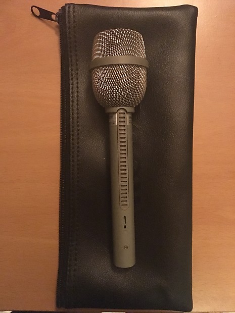 Electro-Voice RE11 Supercardioid Dynamic Microphone image 1