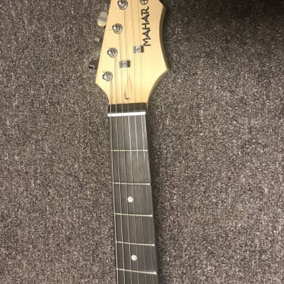 Mahar Stratocaster-like Off White image 2