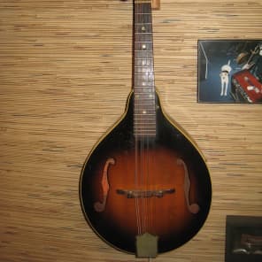 Gibson  A-40 A-Style Mandolin  1968 Sunburst image 1