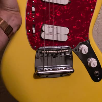 Fender Jag-Stang JagStang Kurt Cobain Graffiti Yellow image 1