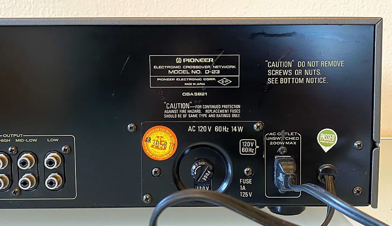 Pioneer D-23 Electronic Crossover Network w/ Manual