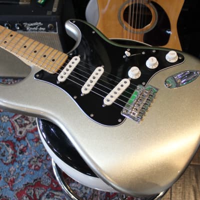 2021 Fender 75th Anniversary Stratocaster Diamond Anniversary Finish image 11
