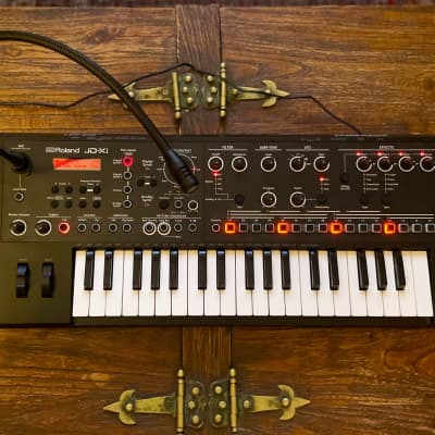 Roland JD-Xi 37-Key Analog/Digital Crossover Synthesizer 2015 - Present - Black