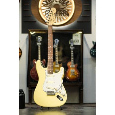 2014 Fender American Special/Standard Stratocaster vintage white image 12