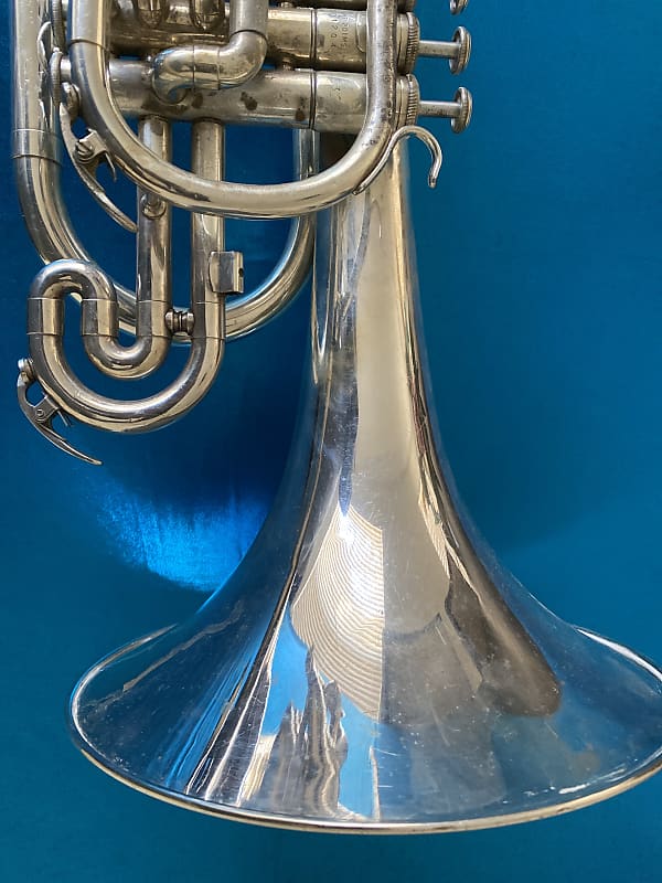 YAMAHA メロフォン YMP-201 YAMAHA YMP-201 Melophon w/ French horn mouthpiece Hard case