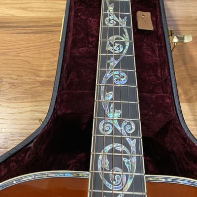 Gibson J-200 Double Vine Custom Shop 2019 Sunburst image 2