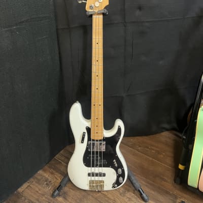 Fender Precision Bass 1970 - 1983 | Reverb