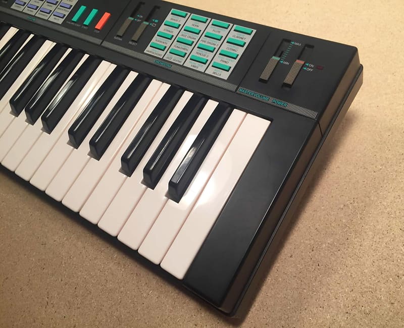 Yamaha PSR-12 FM Synthesizer Keyboard | Reverb