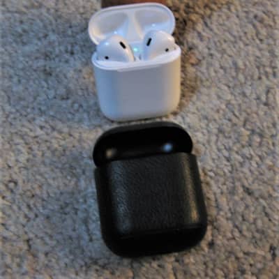 Apple AirPods 2nd Gen with Black Leather Case image 2