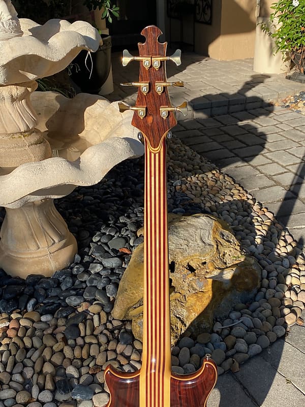 Alembic Series II 6-String MSB Omega Cut 32