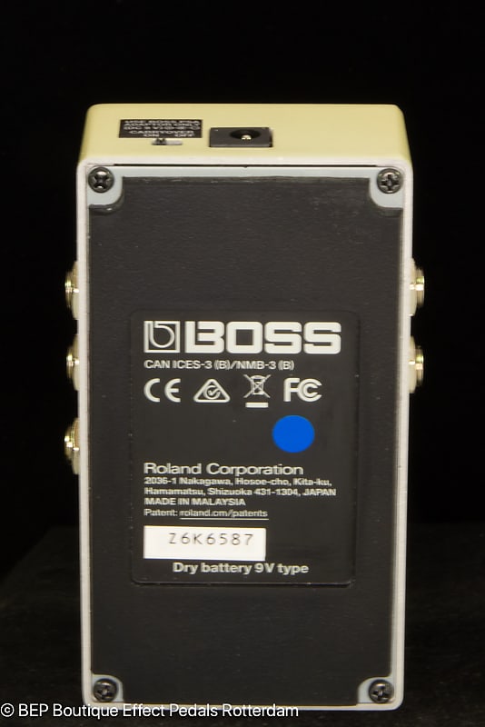 デジタルディレイDD-8 Amazon.com: Boss DD-8 Digital Delay Pedal : Musical Instruments