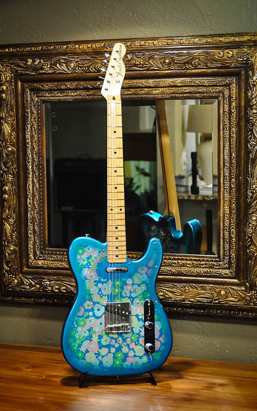 【貴重】Fender Japan Telecaster Blue Flower Fender Japan Unveils Limited Edition 'Blue Flower Collection
