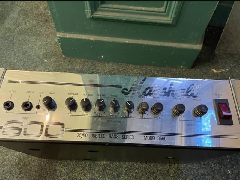 Marshall 25/50 Jubilee Bass Series Model 3560 - 600w 1987 - Silver image 1