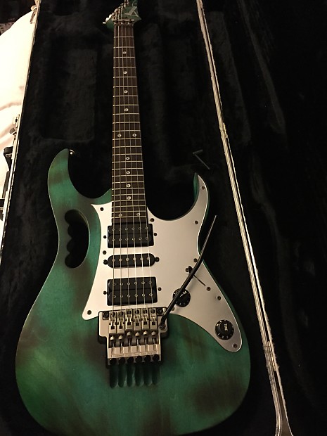 Ibanez JEM BSB Review - A RARE JEM - YouTube