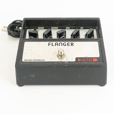 A/DA Flanger Guitar Effect Pedal with Voltage Controller A/DA Flanger Guitar Effect Pedal with Voltage Controller
