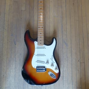 人気 ブランド チェック Harmony H80-T Stratocaster Tobacco Burst Electric Guitar ギター