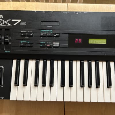 Yamaha DX7s DX7 FM Synthesizer, EXCELLENT, New Battery