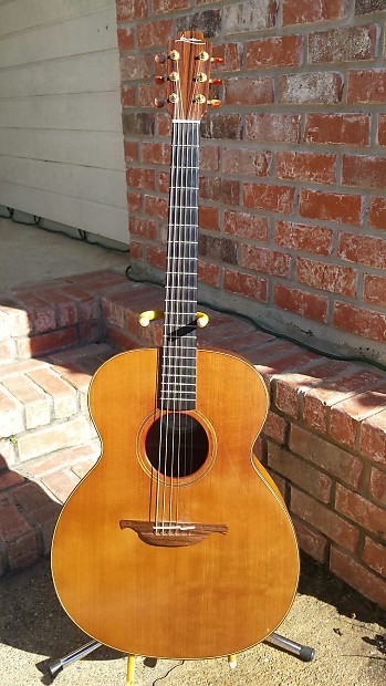 Lowden 010 shop