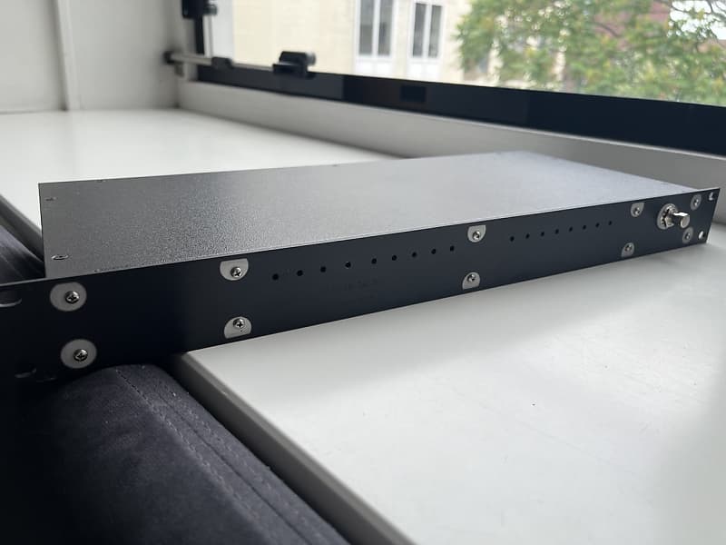 Mix bus transformer and summing box with Hensmann CH2242 with demo image 1