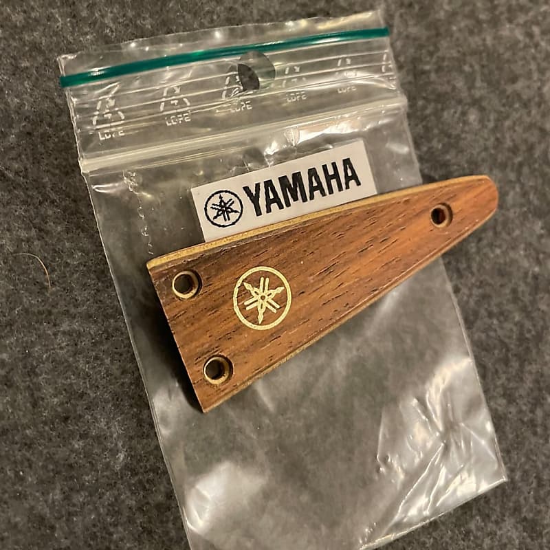 Yamaha FG acoustic models wooden truss rod probably Reverb Canada