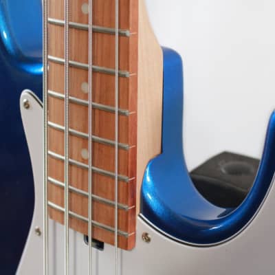 Sadowsky Metro Express Vintage JJ 4 String Bass Guitar w/ Maple Fingerboard in Ocean Blue Metallic image 6