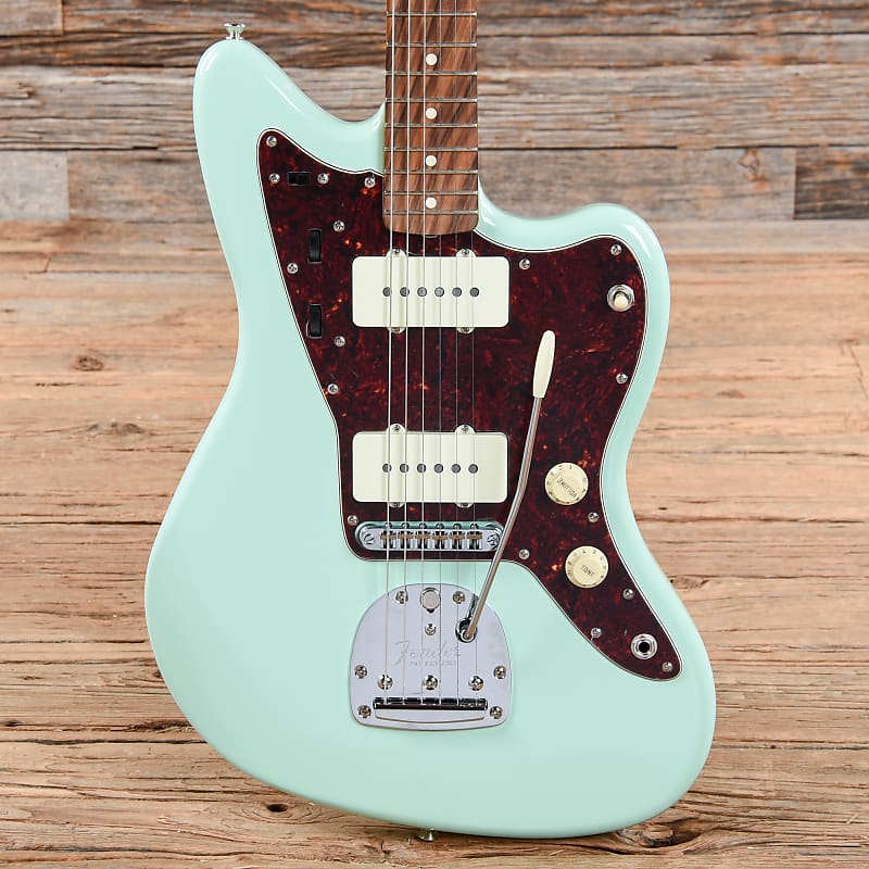 Fender Classic Player Jazzmaster Surf Green Ltd. Edition w/Matching Headcap  (CME Exclusive) MINT