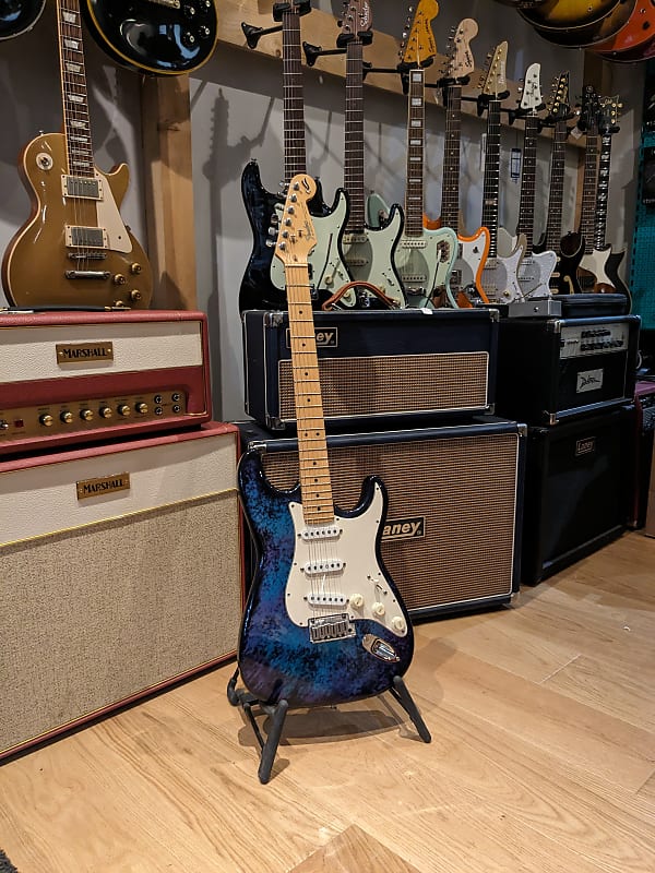 Fender 40th Anniversary American Standard Stratocaster with Hollow Aluminum Body, Maple Fretboard 1994 - Blue Metal Burst image 1