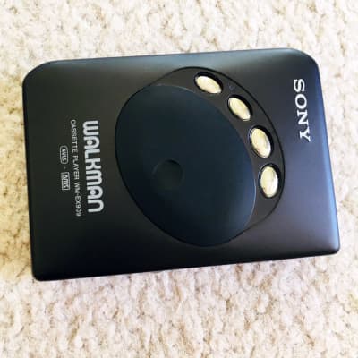 SONY WM-EX909 Walkman Cassette Player, Excellent Black ! Working ! image 2