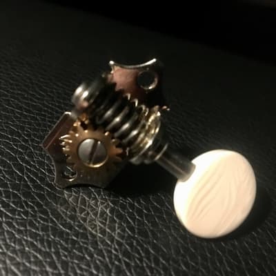 Waverly tuners Ivoroid Knobs for solid heastocks Nickel image 3