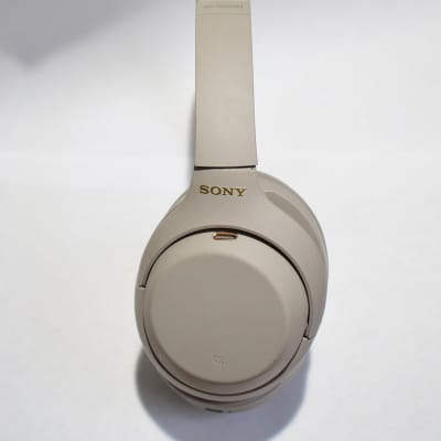 Sony WH-1000XM4 Wireless Active Noise Canceling Over-Ear Headphones - Silver image 4