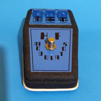 Jen HF Modulator (same as the Gretsch Play Boy) w/battery clip converter image 4