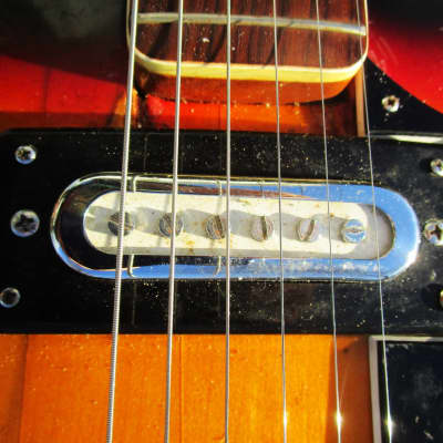 Cameo Guitar, 1960's, Japan, 2 Pickup, Sunburst Finish, Vibrato, Case image 11