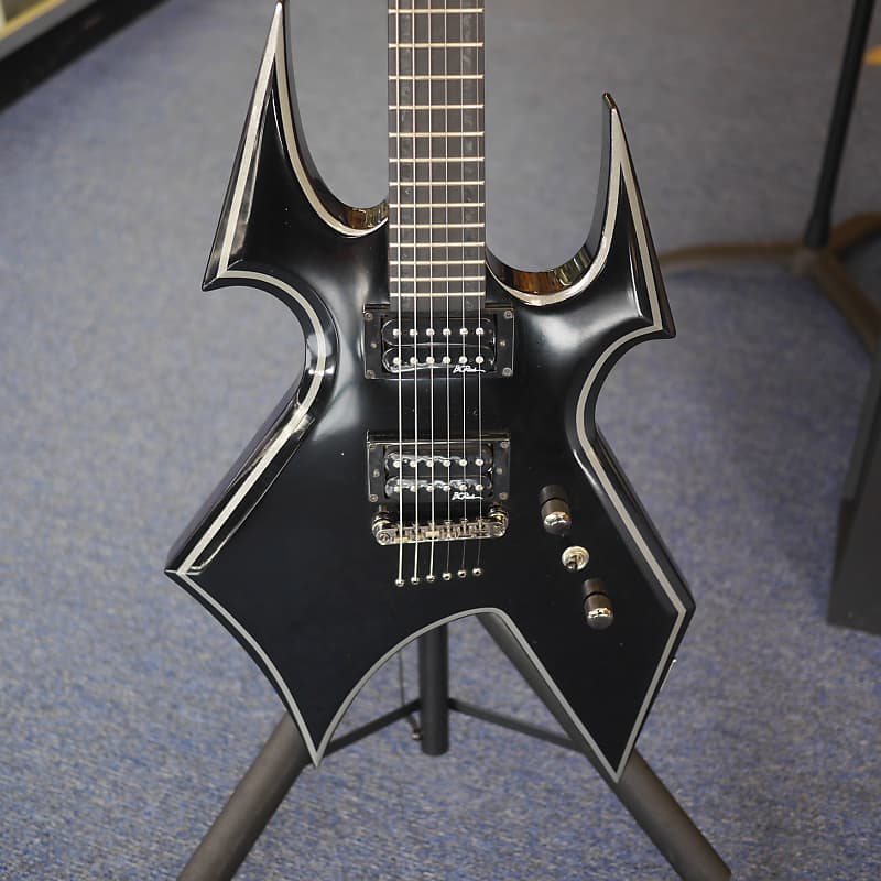 B.C. RICH TRACE WARBEAST BCリッチ ウォービースト　黒 Used B.C. Rich Trace Warbeast T black Solid Body Electric