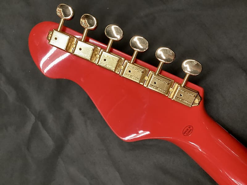 Joe Doe Guitars×Vintage JDV34 Gas Jockey Gas Pump Red