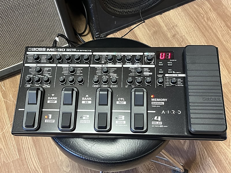 Boss ME 90