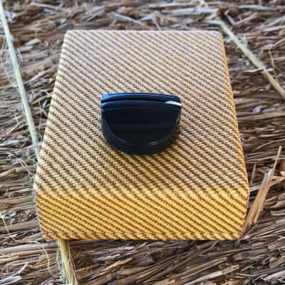 Stami's Customs - Tweedy Bird 16 Ohm 65 Watt Speaker Attenuator for Tube Amp in Lacquered Tweed image 2