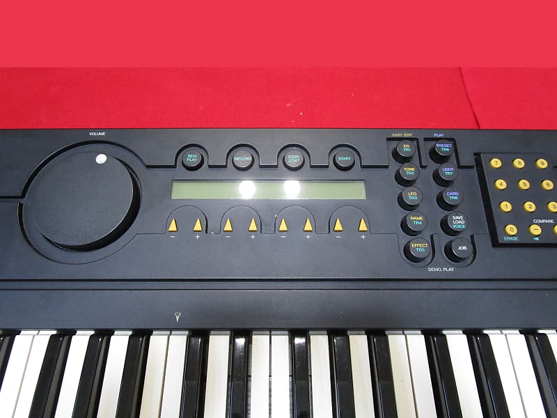 Yamaha YS200 FM Synthesizer