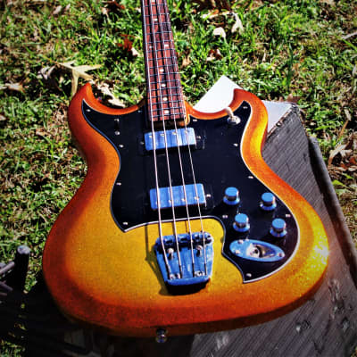 Hagstrom F400 1972 Honey Goldburst Metalflake.  Refinished. Excellent Player. Short neck bass. FAST. image 3