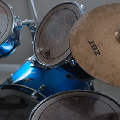 Ludwig 5-Piece Blue Drum Kit image 6