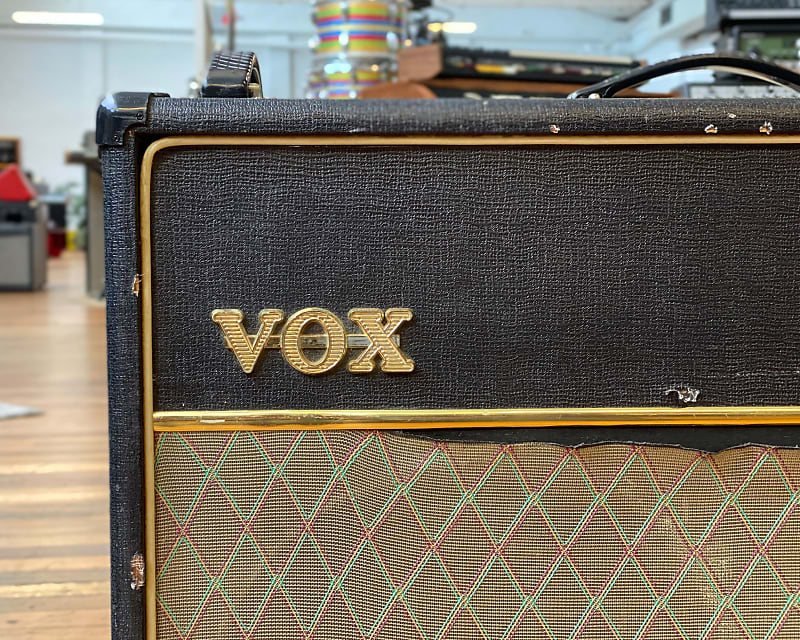 Vox AC30CC2X Custom Classic 2-Channel 30-Watt 2x12