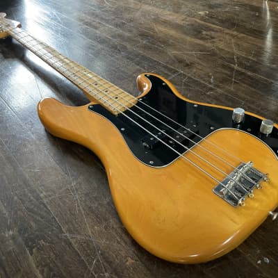 Fender PB-70 Precision Bass Reissue MIJ