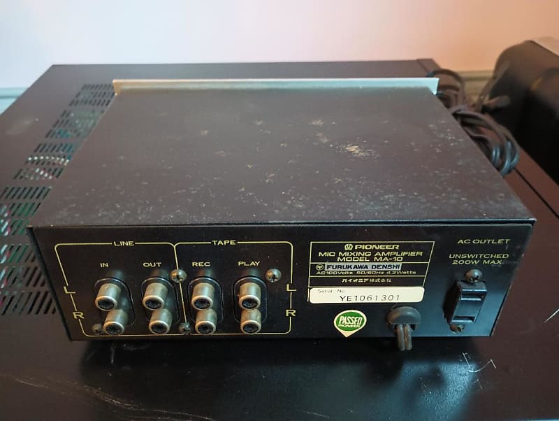 Pioneer MA10 microphone mixing amplifier in very good