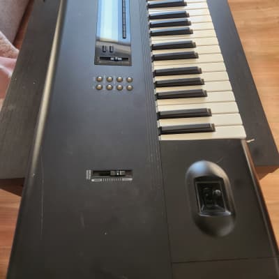 Korg M1 61-Key Synth Music Workstation 1990s - Black