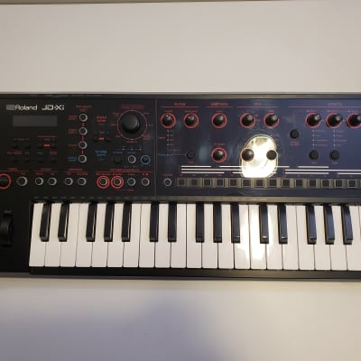 Roland JD-Xi 37-Key Analog/Digital Crossover Synthesizer 2015 - Present - Black