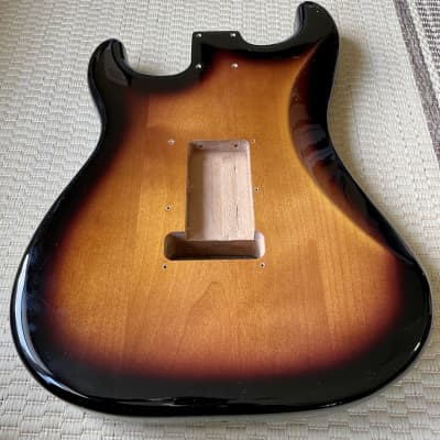 Fender Vintera II '50s style Stratocaster Body 2020's - Sunburst image 6