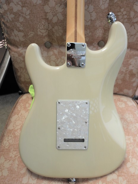 Fender USA 2001 American Standard Stratocaster HSS Transparent Antique White