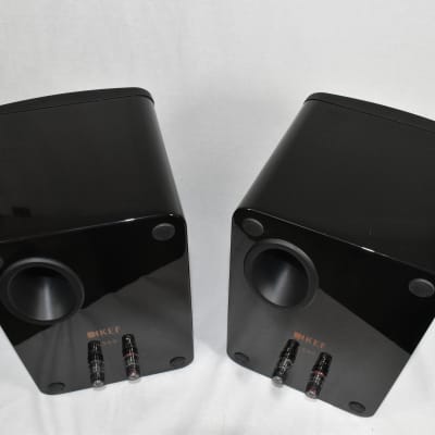 KEF LS50 Speakers with HTB2SE subwoofer image 3